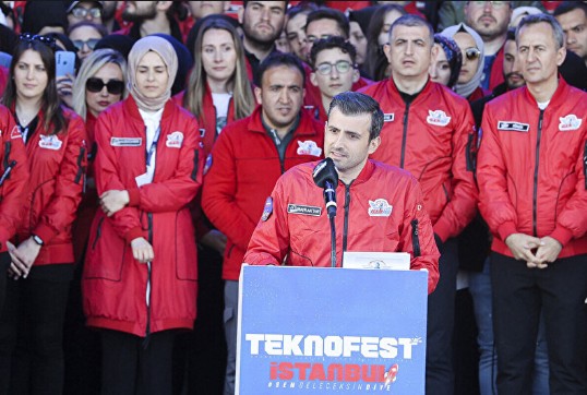 Dünyanın en büyük organizasyonu olarak tarihe geçti: TEKNOFEST'e 1 milyon yarışmacı 2,5 milyonu aşan ziyaretçi katıldı